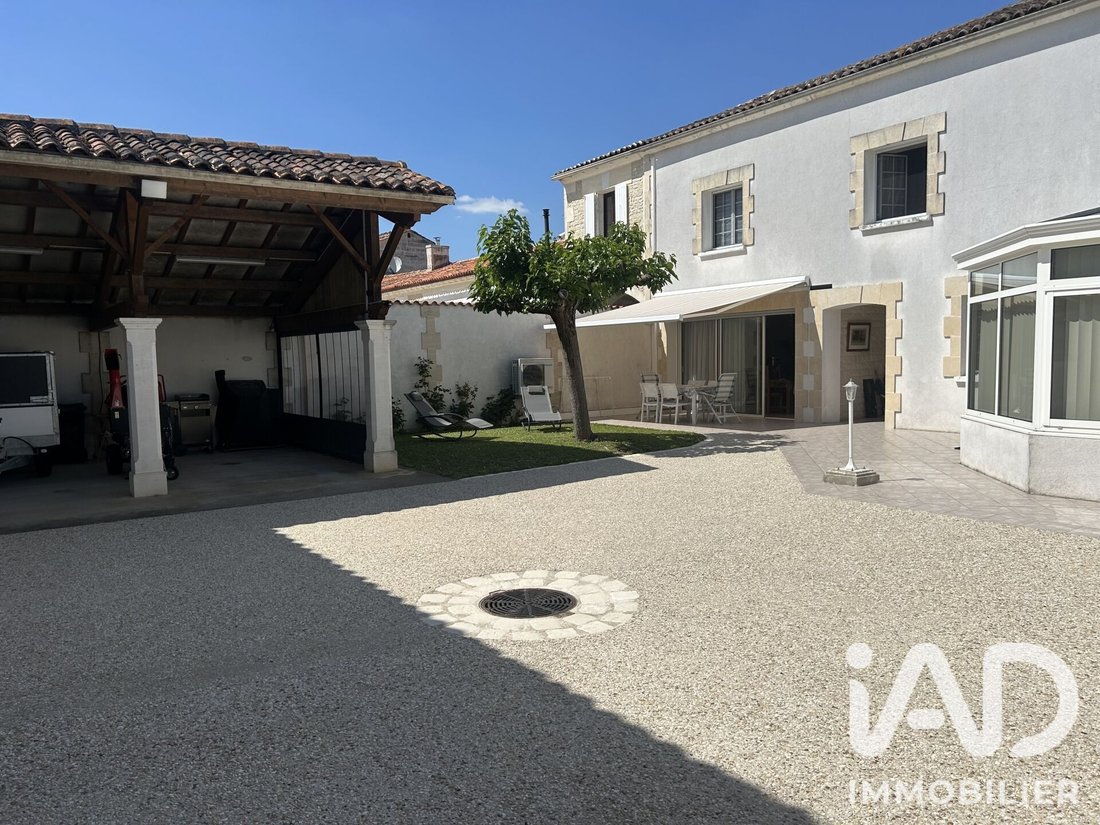 House in Sigogne, Nouvelle-Aquitaine, France 3 - 18392607