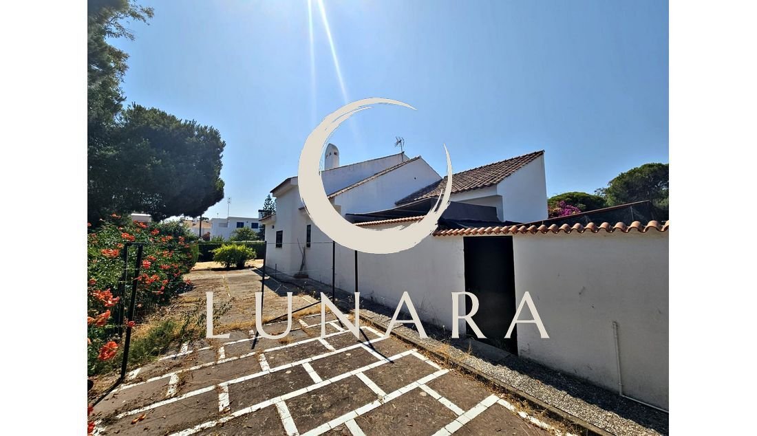 Chalet in Islantilla, Andalusia, Spain 3 - 18389183