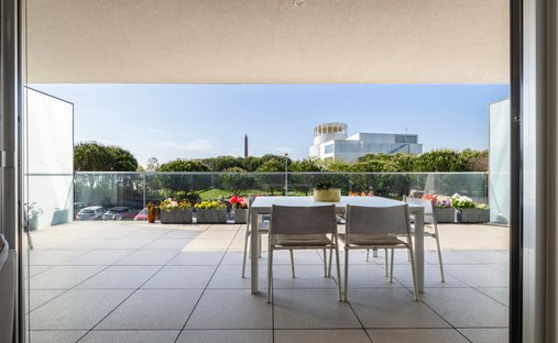 Apartment in Oeiras e Sao Juliao da Barra, Paco de Arcos e Caxias, Lisbon, Portugal 1