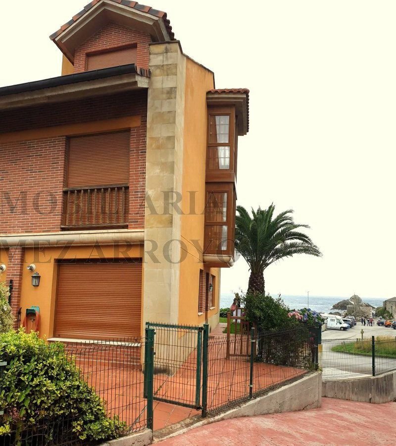 Chalet in San Vicente de la Barquera, Cantabria, Spain 1 - 18389176