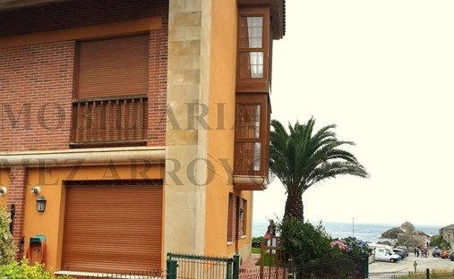 Chalet in San Vicente de la Barquera, Cantabria, Spain 1
