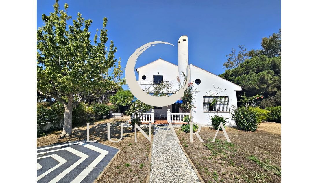Chalet in Islantilla, Andalusia, Spain 1 - 18389183