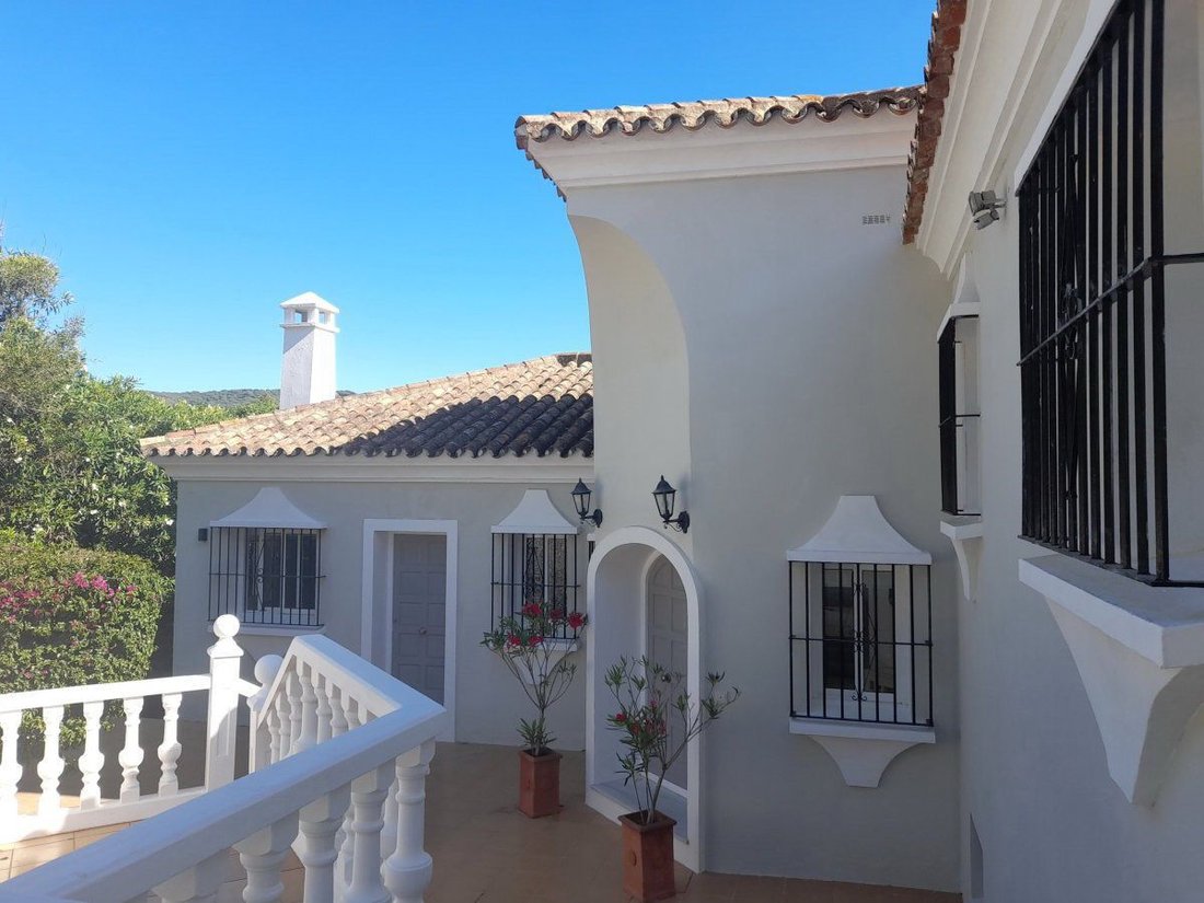 Villa in Sotogrande, San Roque, Andalusia 2 - 18389261