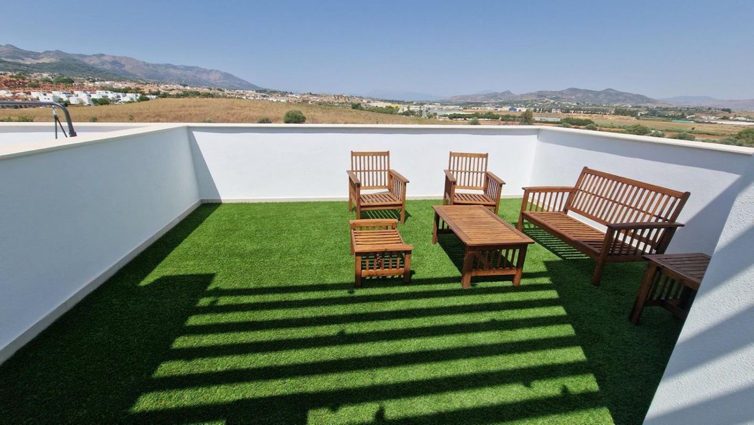 Townhouse in Alhaurin de la Torre, Andalusia, Spain 4 - 18389187