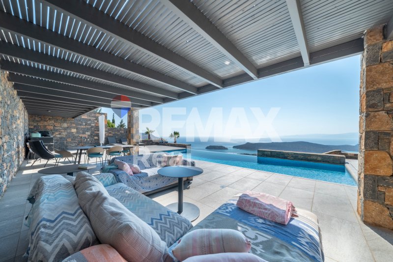 Villa in Community of Elounta, Agios Nikolaos Municipal Unit, Greece 1 - 18389033