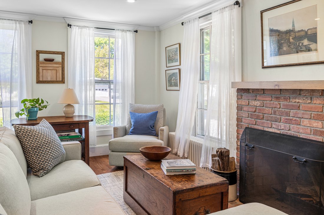 House in Dartmouth, Massachusetts, United States 3 - 18389072
