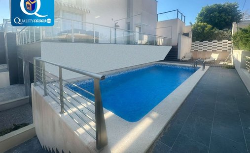 Chalet in la Vila Joiosa / Villajoyosa, Valencian Community, Spain 1