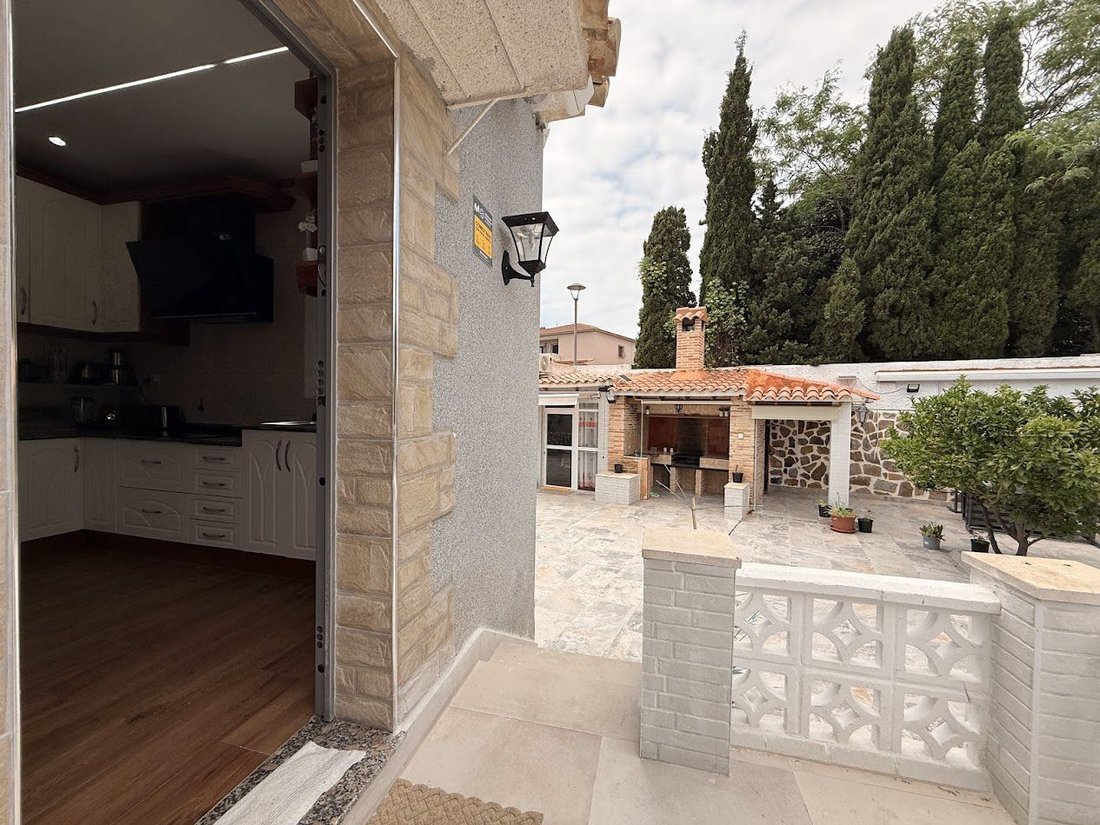 Chalet in el Campello, Valencian Community, Spain 2 - 18389193