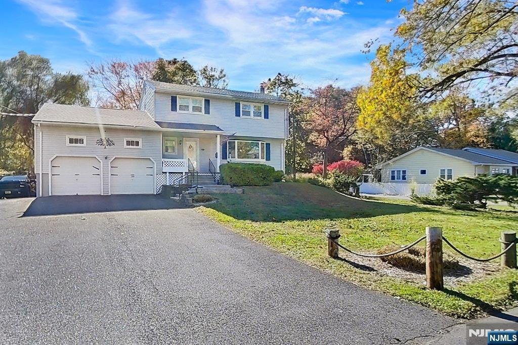House in Roxbury Township, New Jersey, United States 2 - 18389049