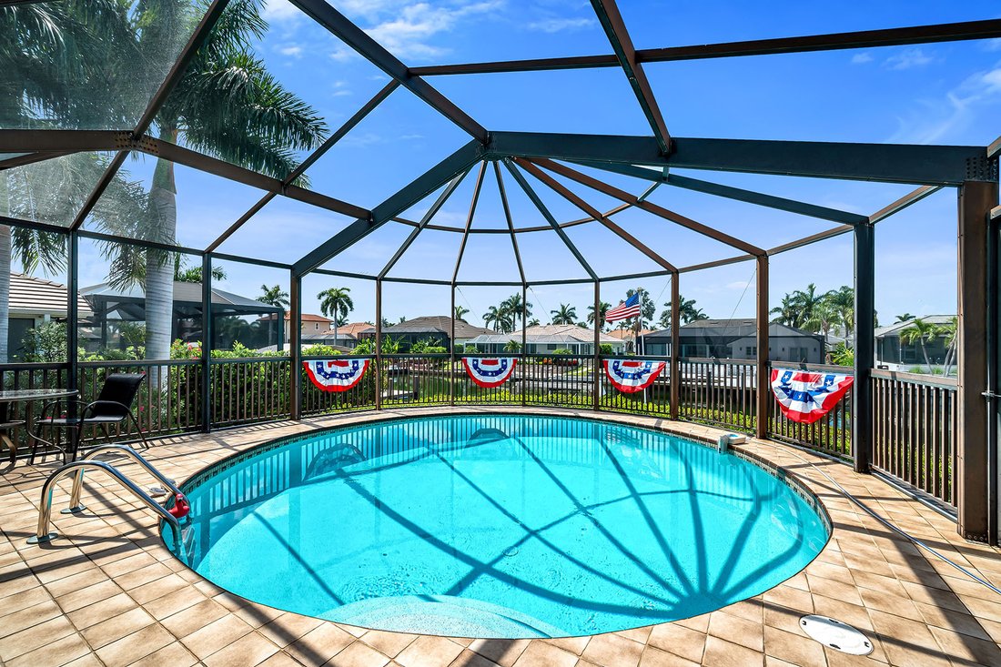 Maison à Marco Island, Floride, États-Unis 3 - 18389335