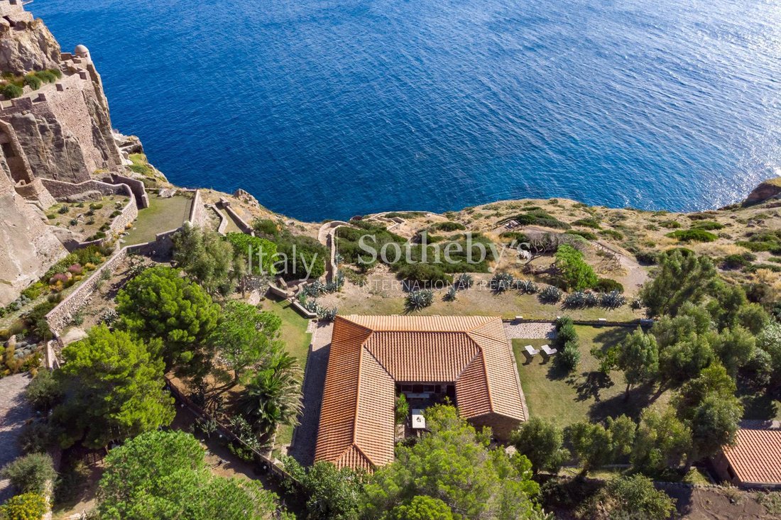 House in Capraia Island, Tuscany, Italy 2 - 18389316