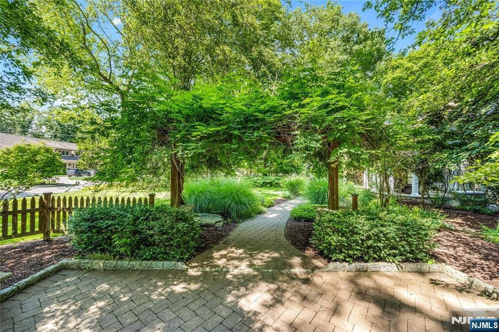 House in Saddle River, New Jersey, United States 3 - 17754169