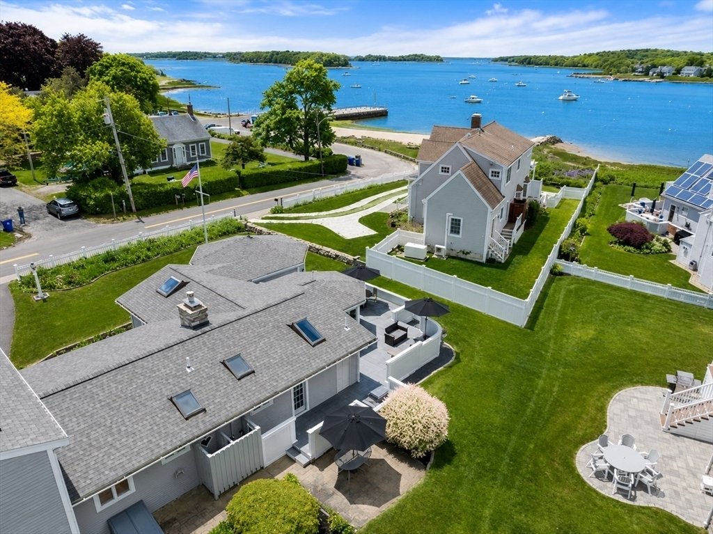 House in Bourne, Massachusetts, United States 3 - 18080921