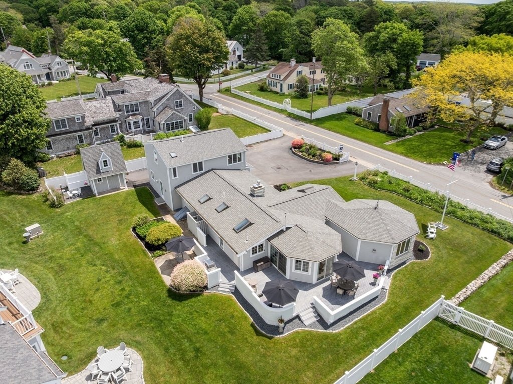 House in Bourne, Massachusetts, United States 4 - 18080921