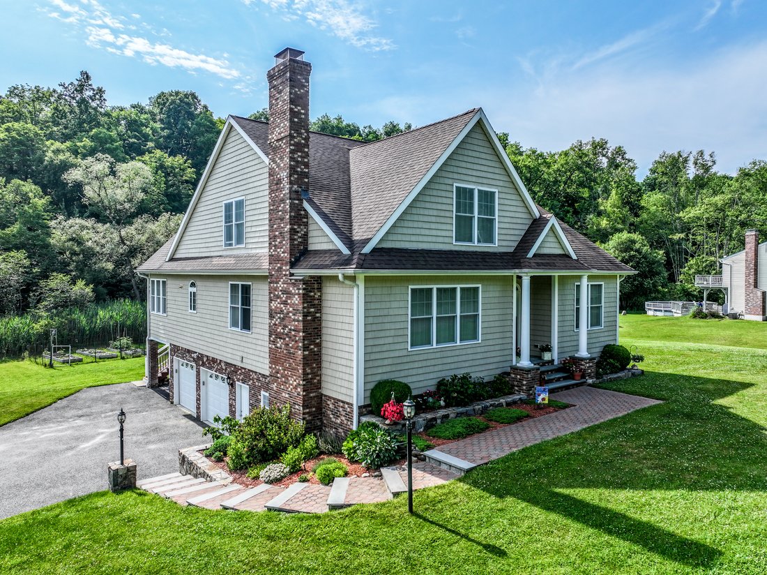 House in Brookfield, Connecticut, United States 3 - 18389454