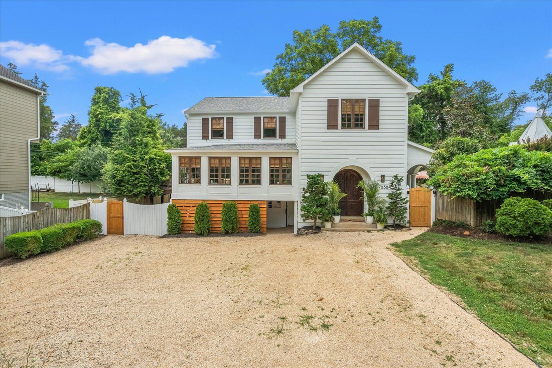 House in Fort Hunt, Virginia, United States 2 - 18389455