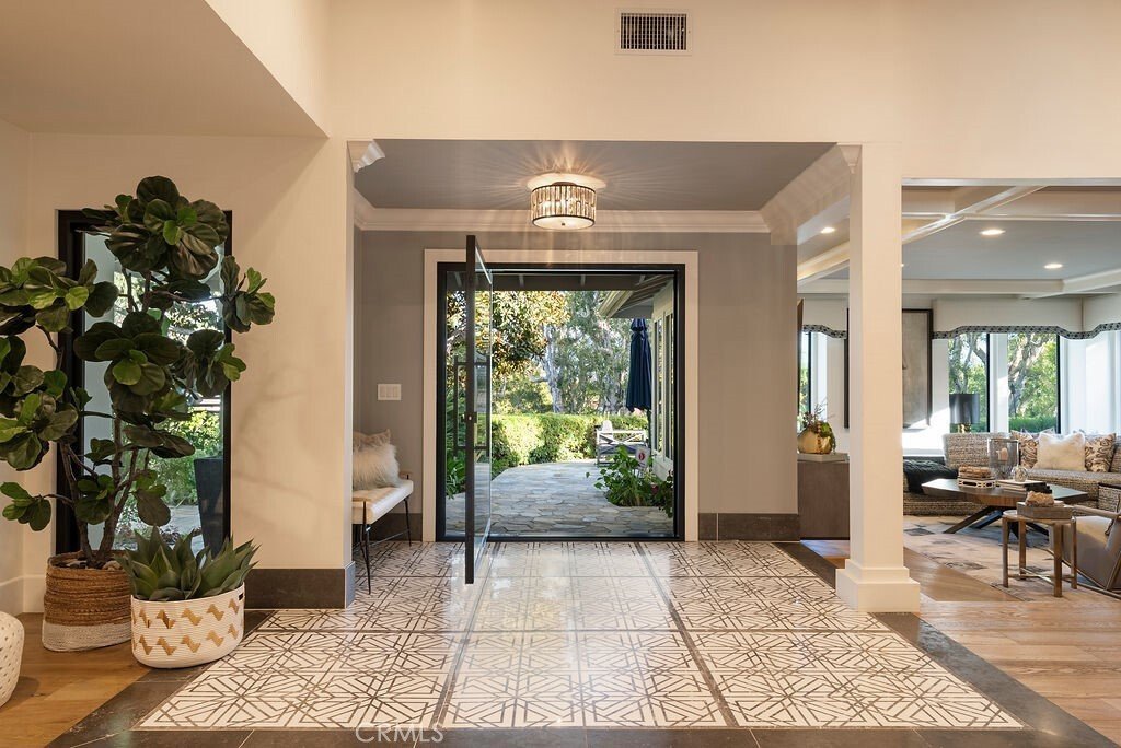 House in Orange, California, United States 5 - 18325383