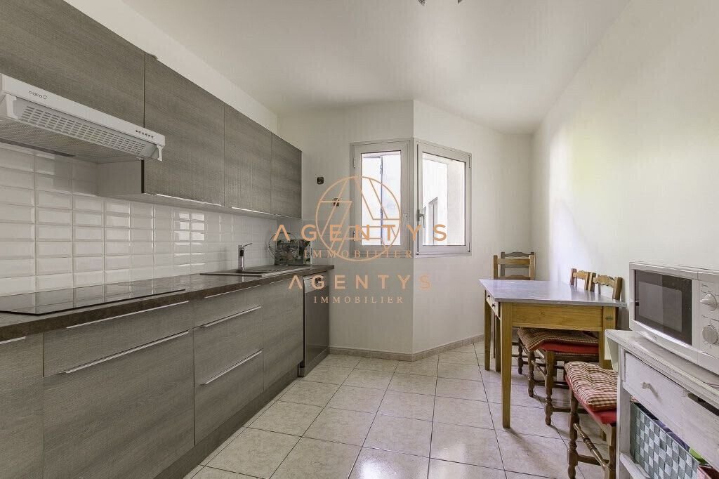 Apartment in Nogent-sur-Marne, Ile-de-France, France 4 - 18390024