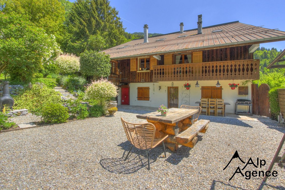House in Le Biot, Auvergne-Rhône-Alpes, France 1 - 17857134