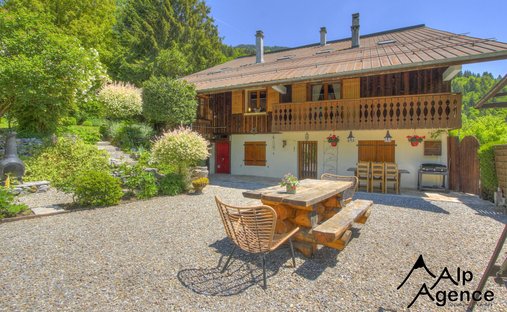 House in Le Biot, Auvergne-Rhône-Alpes, France 1