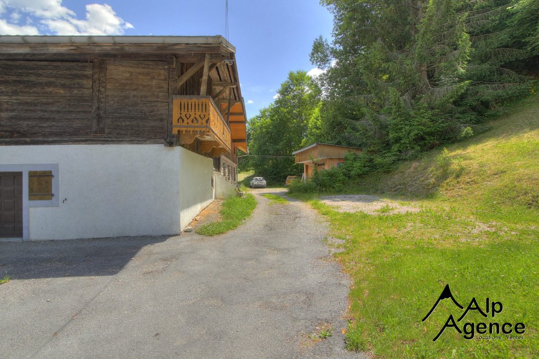 House in Morzine, Auvergne-Rhône-Alpes, France 2 - 18389858
