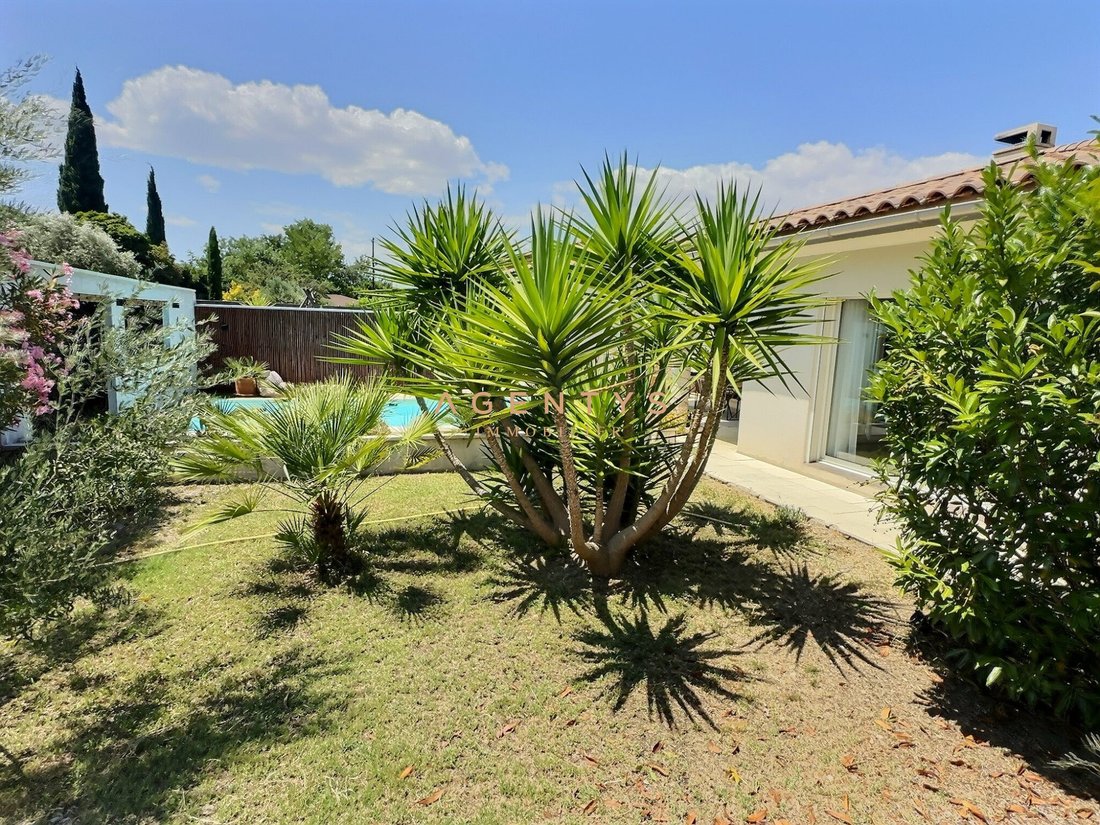 Villa in Saint-Chamas, Provence-Alpes-Côte d'Azur, France 3 - 18390009