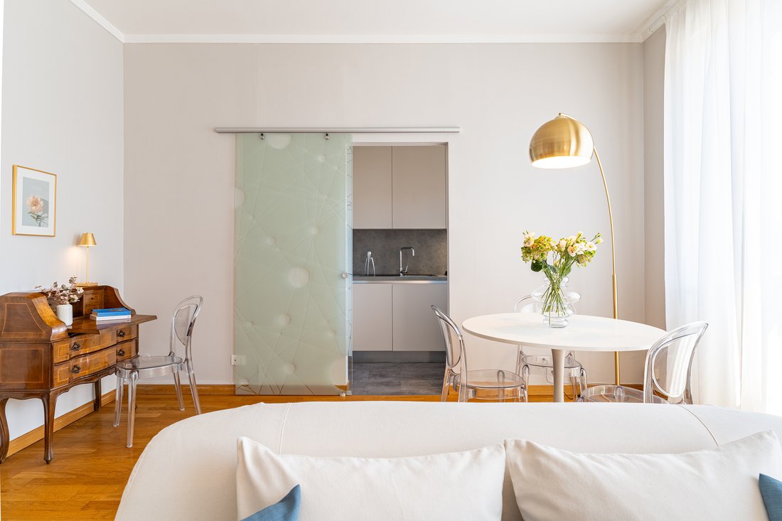 Apartment in Historic Center, Milan, Lombardy 2 - 18389660