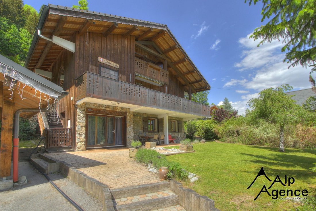 Chalet in La Côte-d'Arbroz, Auvergne-Rhône-Alpes, France 1 - 17298514