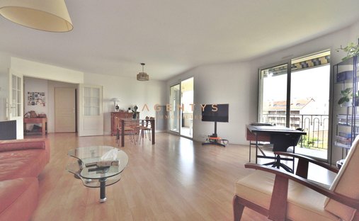 Apartment in Adamville, Saint-Maur-des-Fossés, France 1