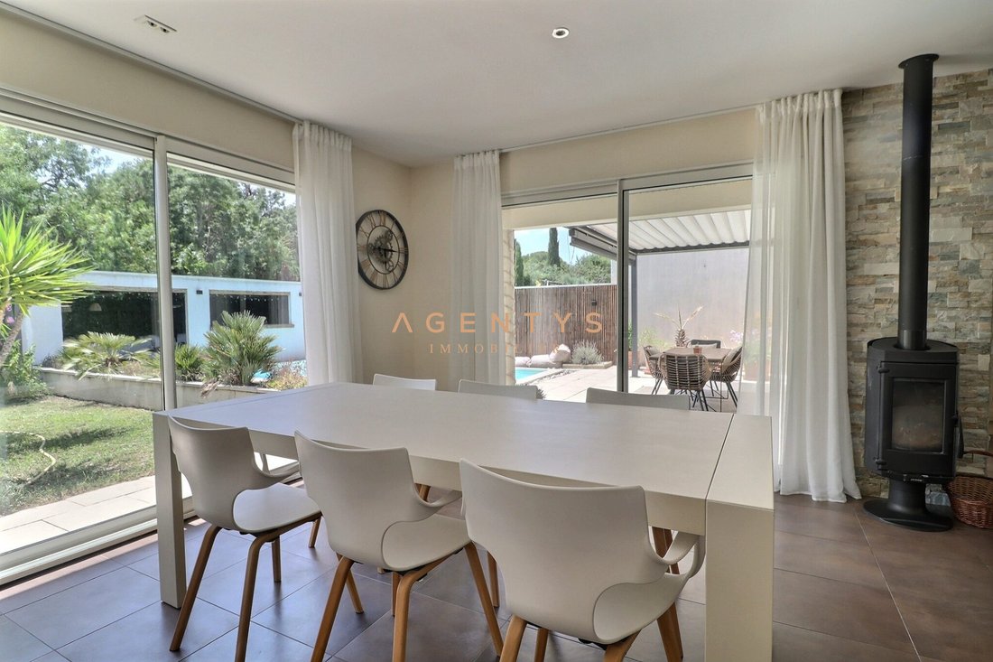 Villa in Saint-Chamas, Provence-Alpes-Côte d'Azur, France 5 - 18390009