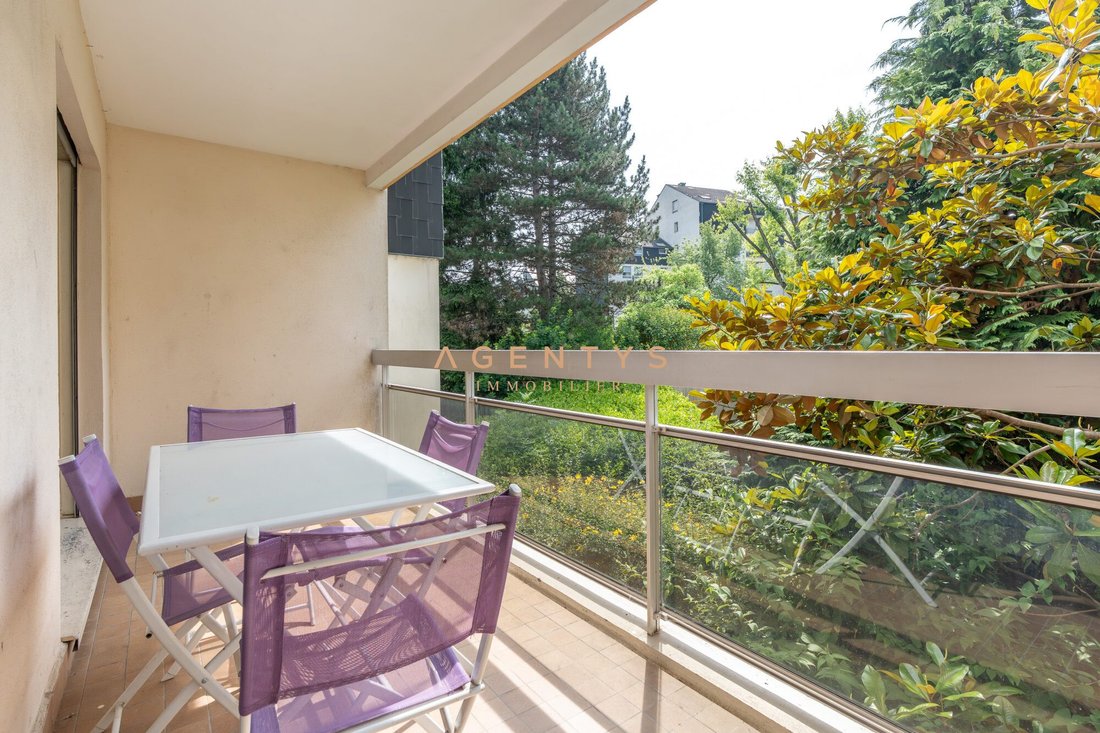 Apartment in Nogent-sur-Marne, Ile-de-France, France 2 - 18390026