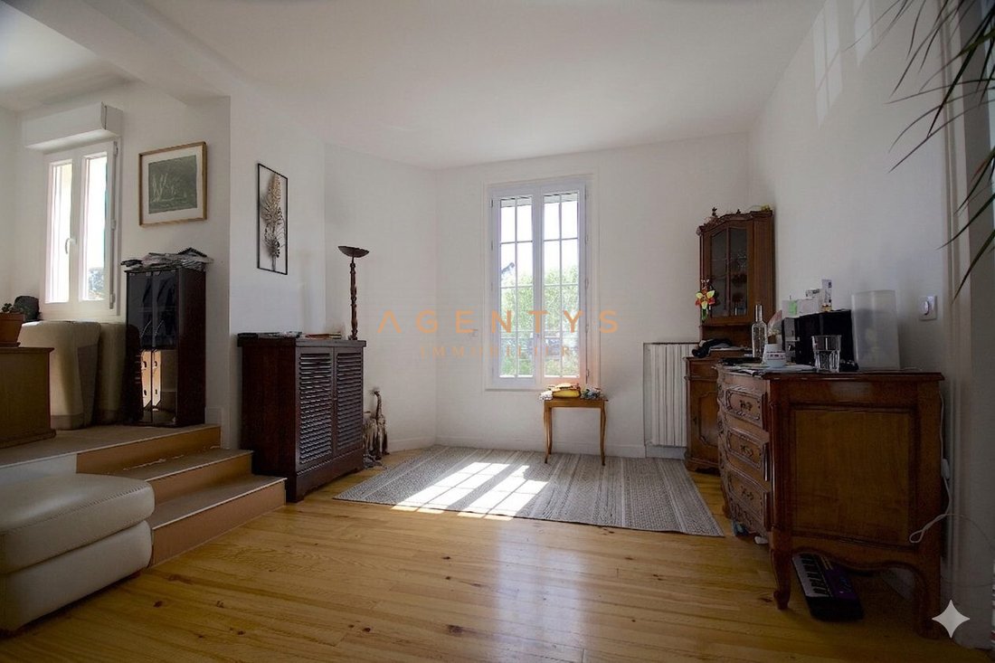 House in Adamville, Saint-Maur-des-Fossés, France 2 - 18389848