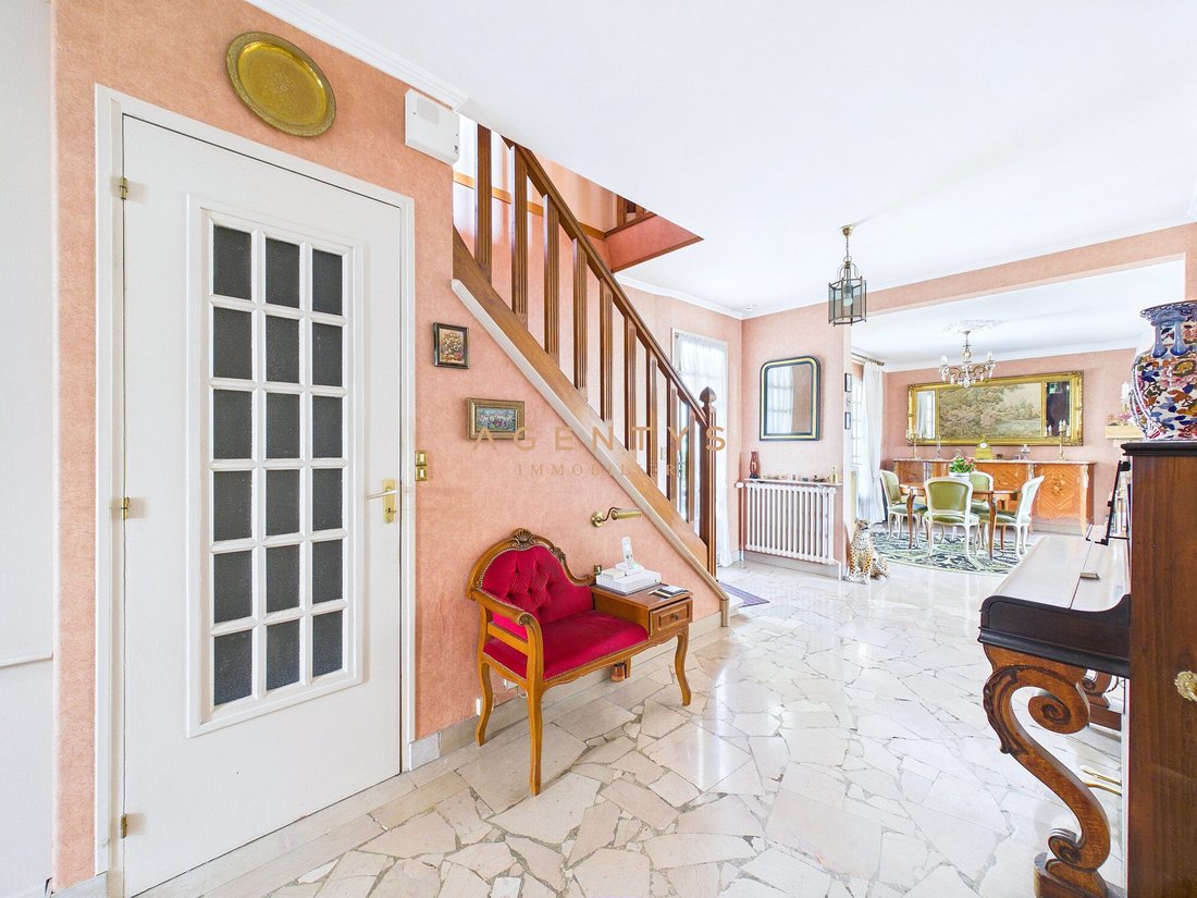 House in Villiers-sur-Marne, Ile-de-France, France 2 - 18389951