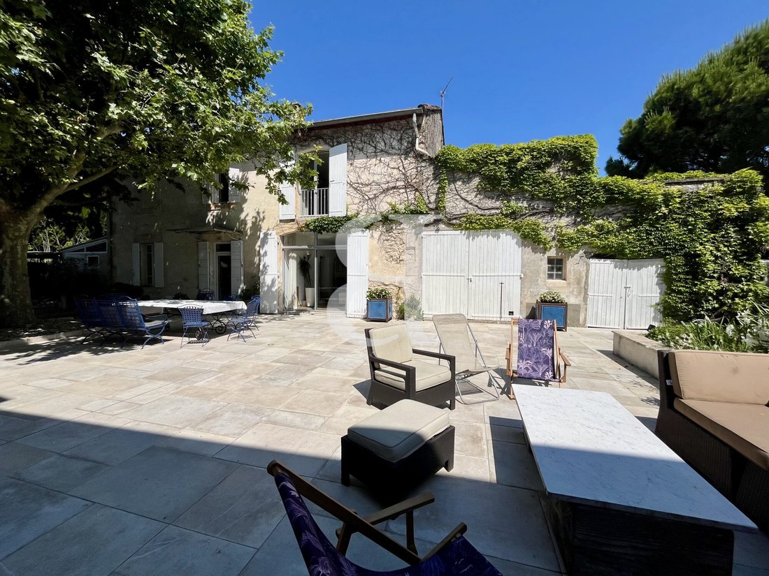 Country House in Noves, Provence-Alpes-Côte d'Azur, France 2 - 18390037