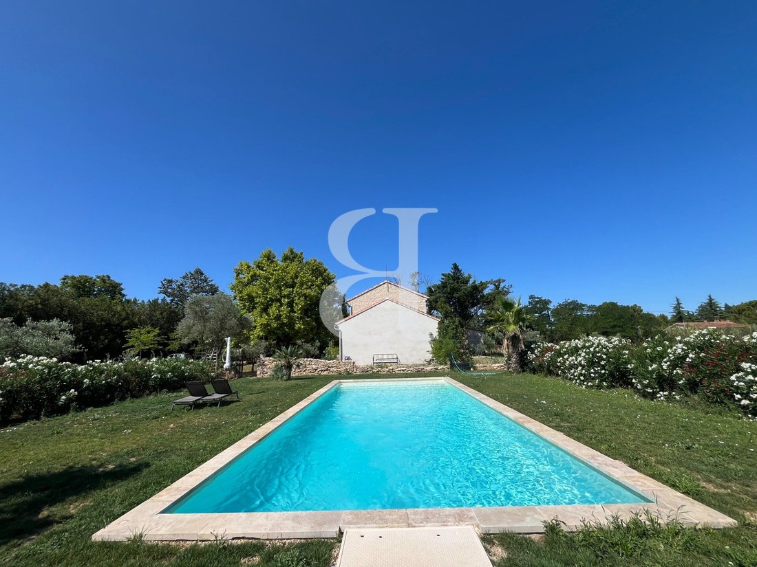 Country House in Nevons-route d'Apt, L'Isle-sur-la-Sorgue, France 1 - 17761367