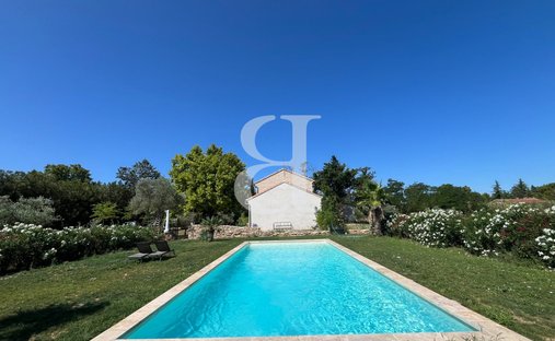 Casa di campagna a Nevons-strada di Apt, L'Isle-sur-la-Sorgue, Francia 1