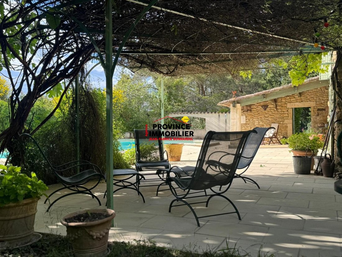 Country House in Grillon, Provence-Alpes-Côte d'Azur, France 3 - 18389899