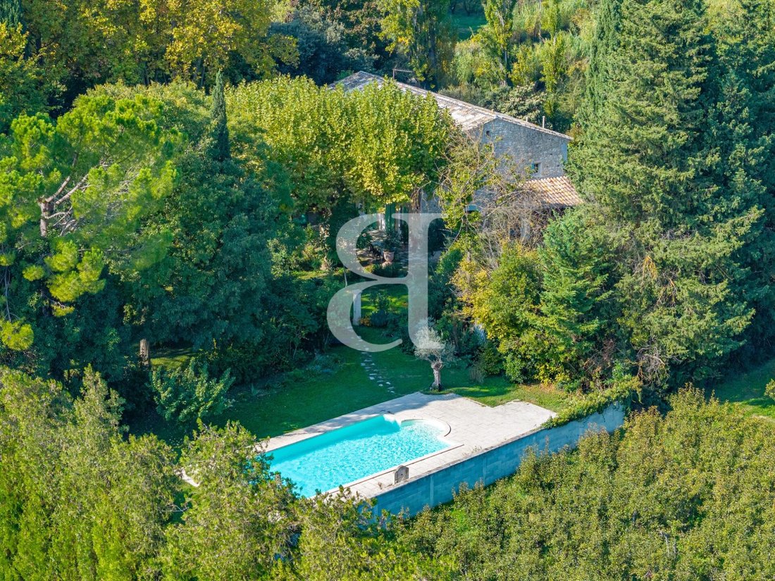 Country House in Plan-d'Orgon, Provence-Alpes-Côte d'Azur, France 2 - 16838330