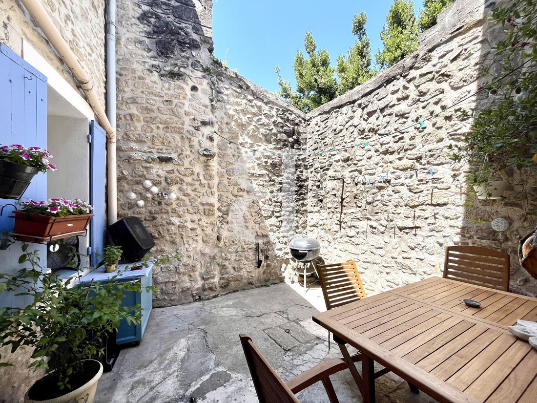 House in Saint-Rémy-de-Provence, Provence-Alpes-Côte d'Azur, France 1 - 18389990