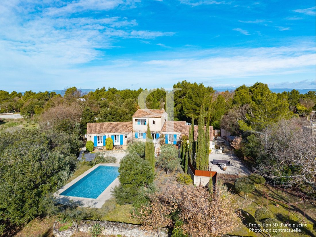 Villa in Lacoste, Provence-Alpes-Côte d'Azur, France 1 - 17224317