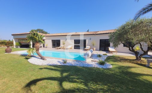 Villa in La Batie-Rolland, Auvergne-Rhône-Alpes, France 1