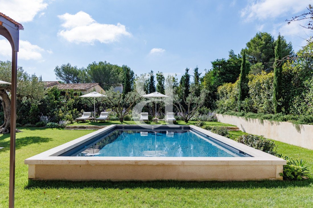 Country House in Eygalières, Provence-Alpes-Côte d'Azur, France 2 - 16838266
