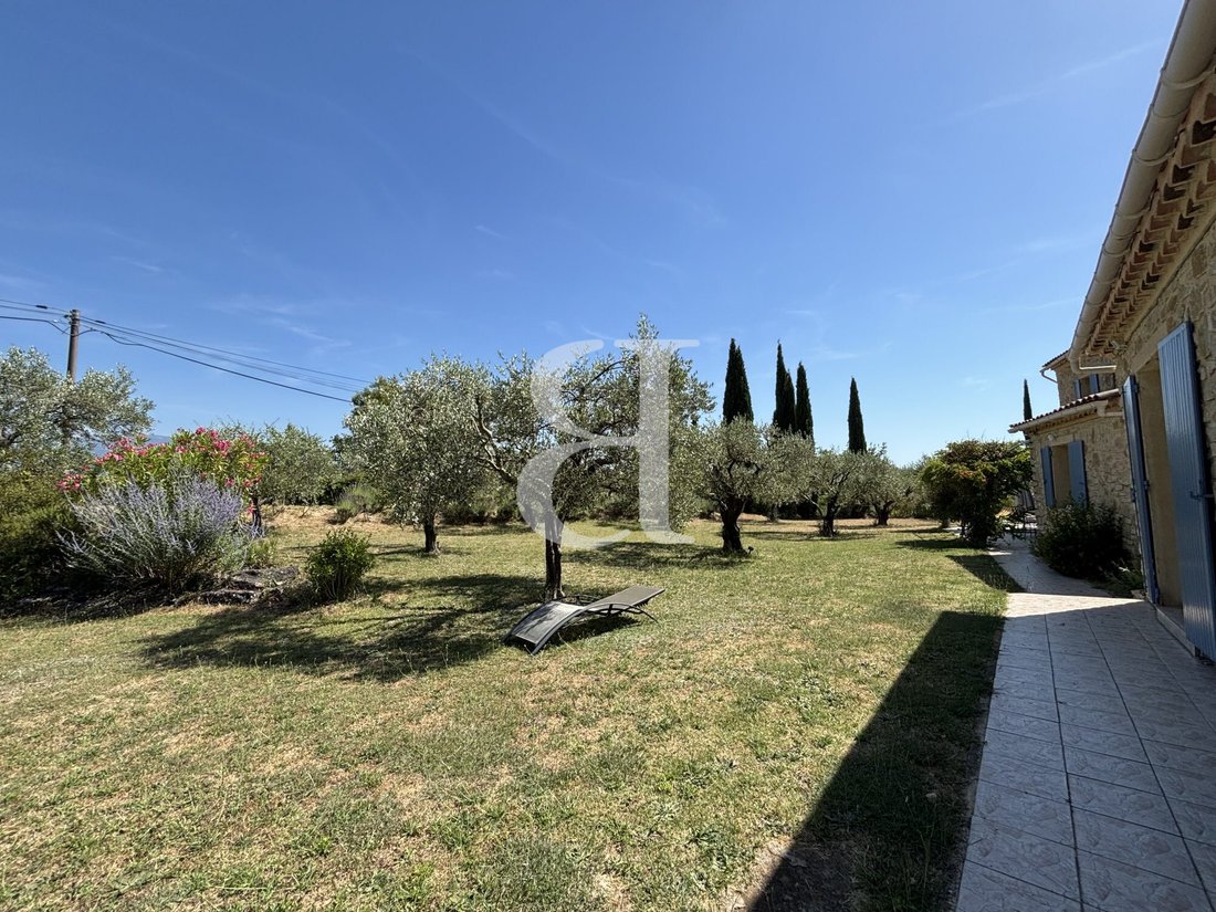 Country House in Puyméras, Provence-Alpes-Côte d'Azur, France 4 - 17688938
