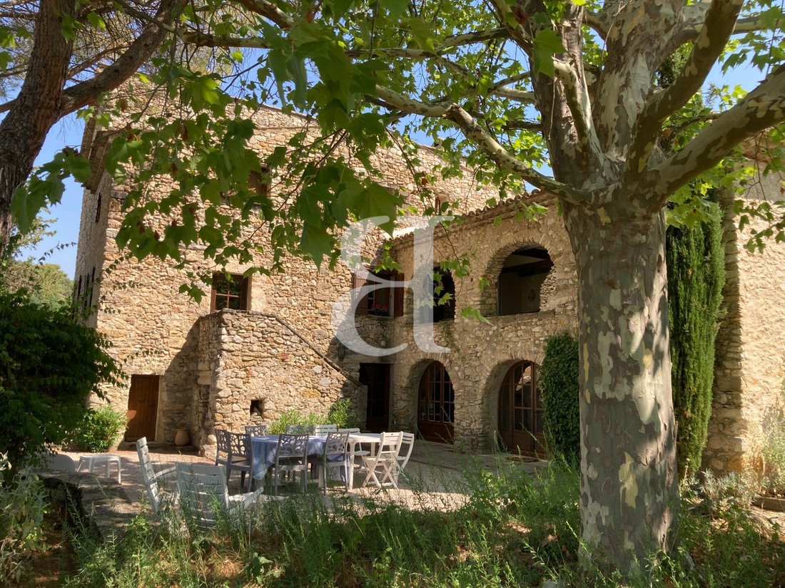 Country House in Merindol-les-Oliviers, Auvergne-Rhône-Alpes, France 1 - 16838306