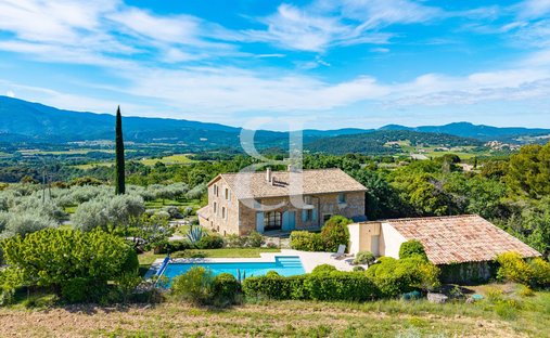 Country House in Merindol-les-Oliviers, Auvergne-Rhône-Alpes, France 1