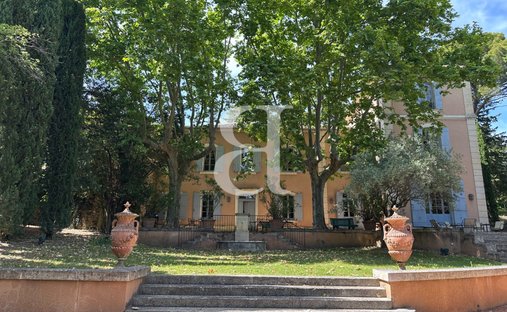 Country House in Visan, Provence-Alpes-Côte d'Azur, France 1