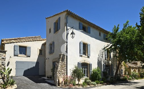 Country House in Grignan, Auvergne-Rhône-Alpes, France 1