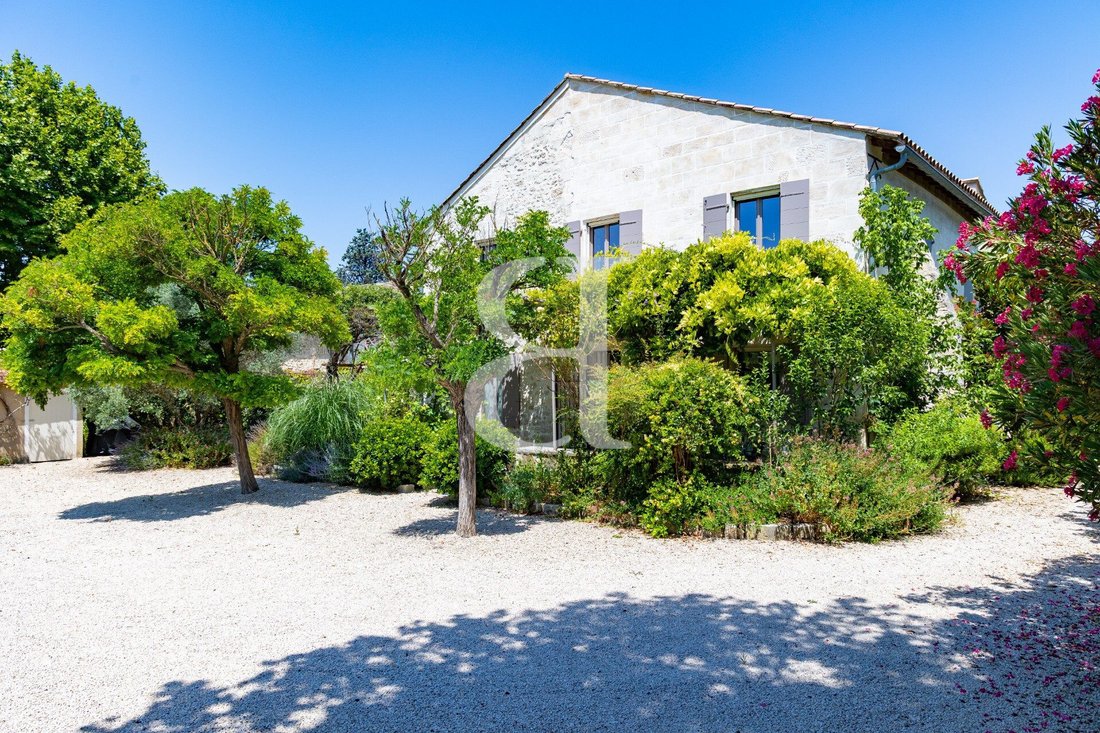 Country House in Saint-Rémy-de-Provence, Provence-Alpes-Côte d'Azur, France 3 - 16838239