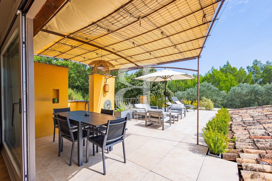 Villa in Roussillon, Provence-Alpes-Côte d'Azur, France 4 - 16838319
