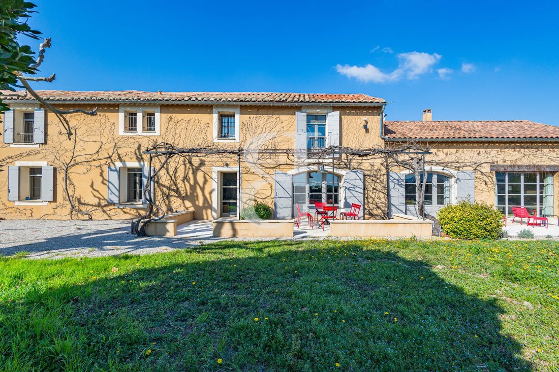 Country House in Violes, Provence-Alpes-Côte d'Azur, France 5 - 17378023